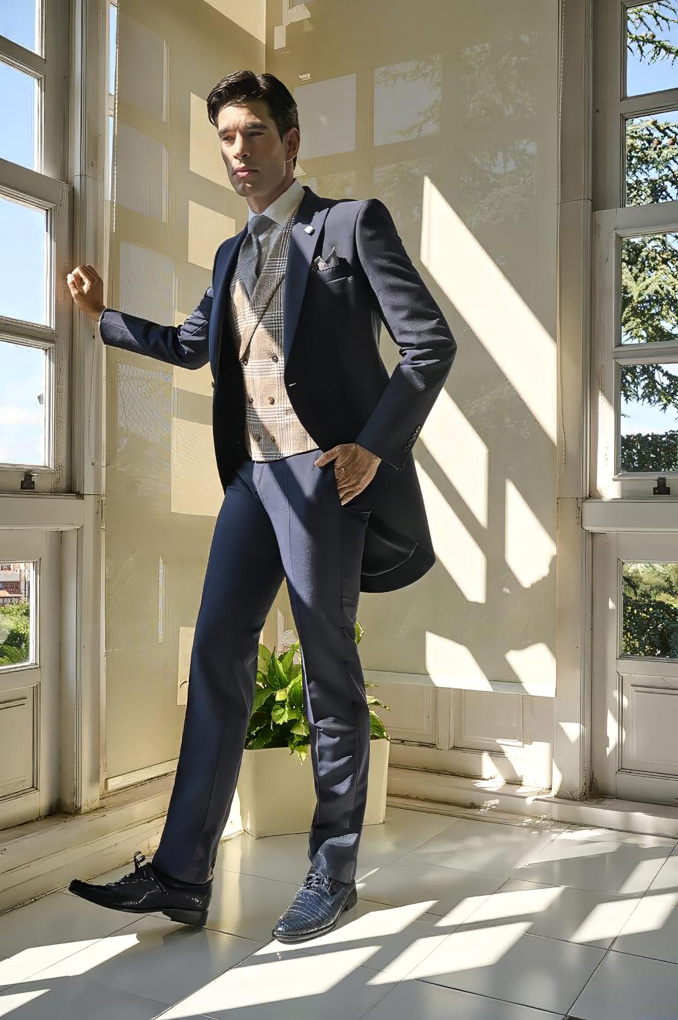 1black-tie-768x1154
